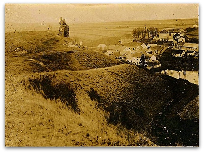staré foto - hrad Dolní Bělá konec 19. století